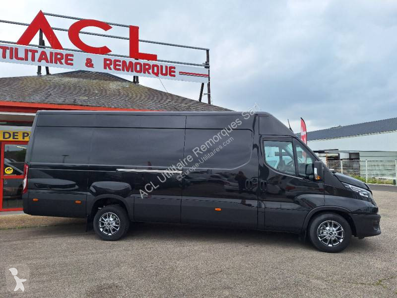 Furgoneta Iveco