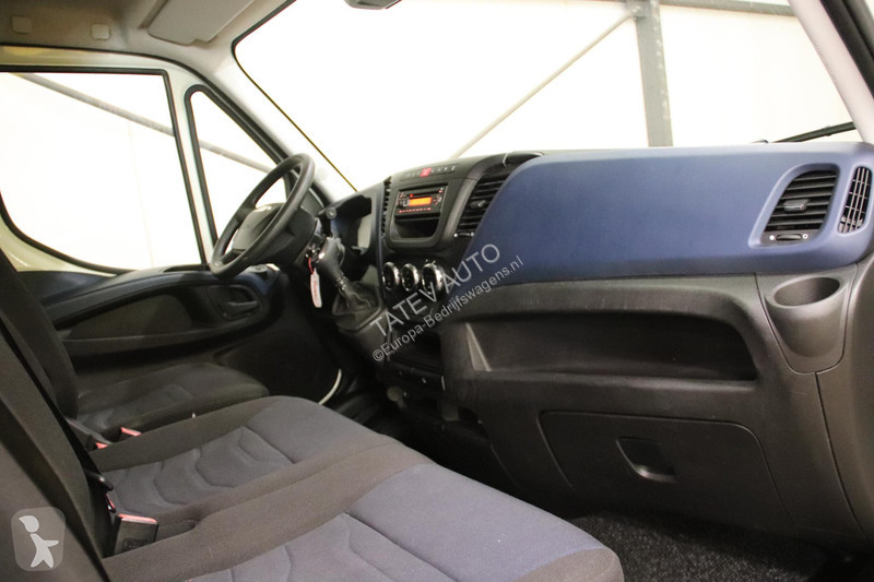 Autoutilitară Iveco 35S14V 2.3 L2H2 MET 3500 KG...