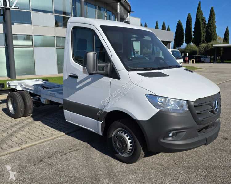 Véhicule utilitaire Mercedes Telaio Traz. Post