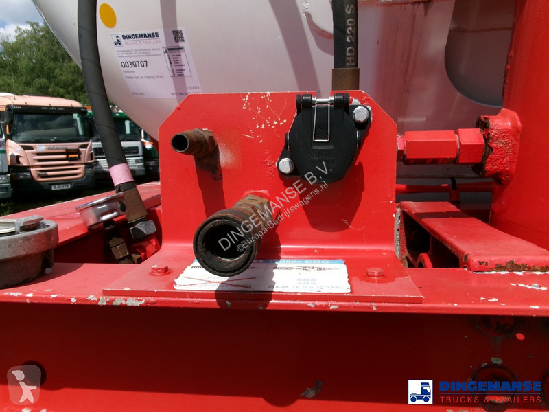 Autoutilitară   Powder tank alu (tipping) 63 m3