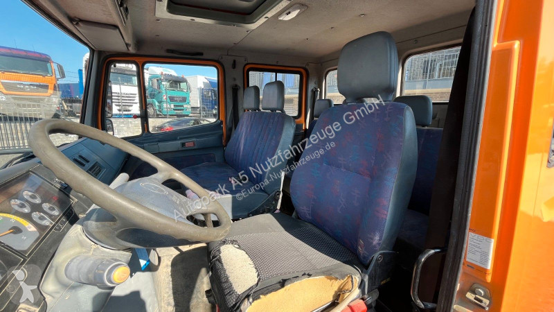 Samochód dostawczy Mercedes 818 D ipper...