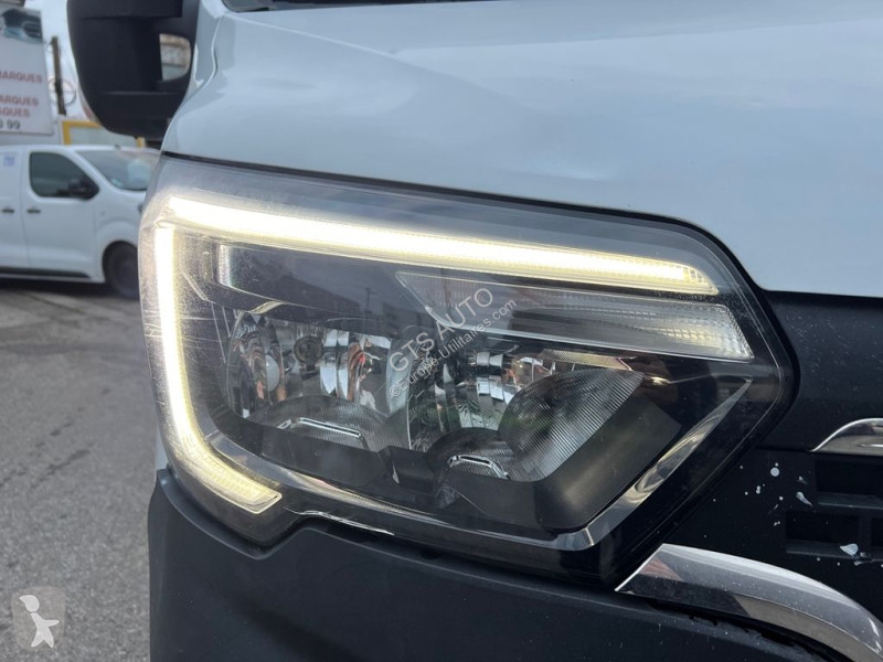 Autoutilitară Renault MASTER III FG F3300 L2H2...