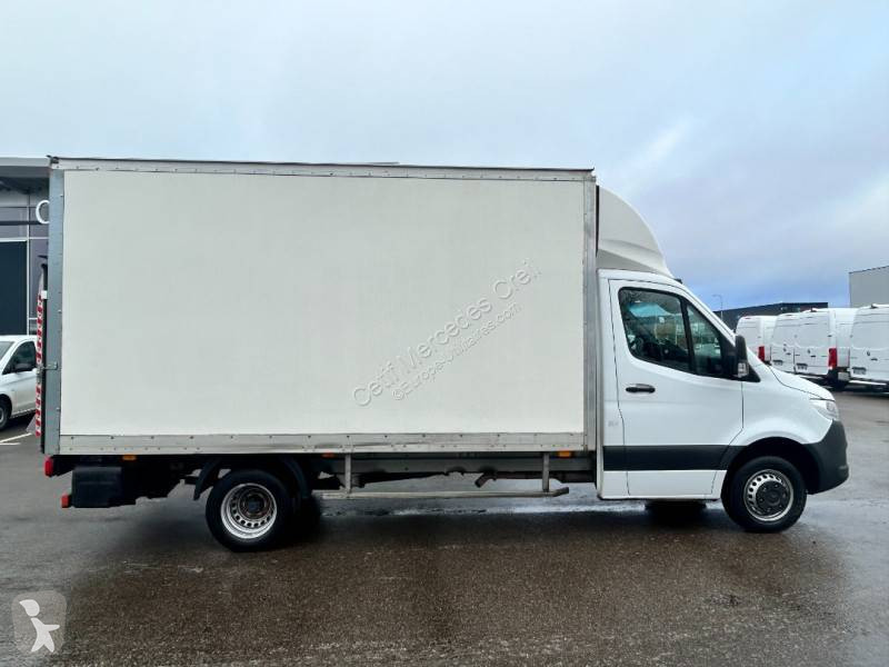 Véhicule utilitaire Mercedes