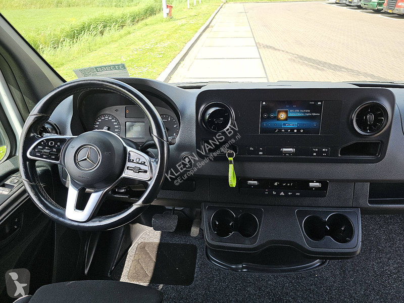 Veicolo commerciale Mercedes 319 L2H2...
