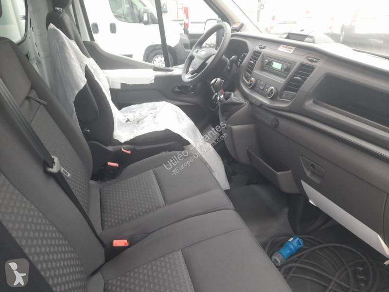 Véhicule utilitaire Ford