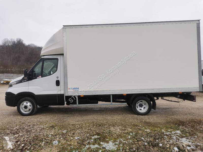 Autoutilitară Iveco