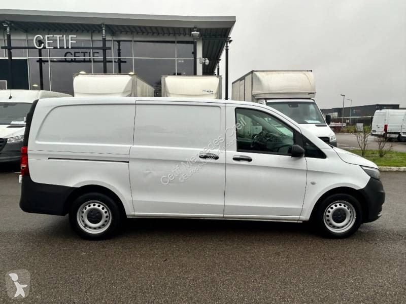 Véhicule utilitaire Mercedes