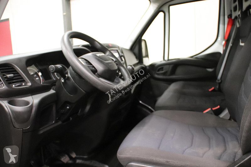 Autoutilitară Iveco 35C16 2.3 BAKWAGEN...