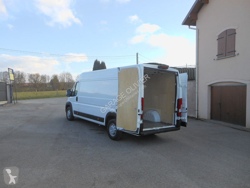 Véhicule utilitaire Peugeot 435 L4H2 2.2...