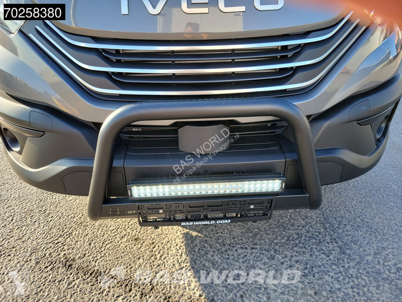 Furgoneta Iveco 35C21 3.0L Black Edition...