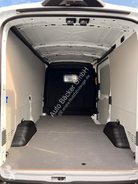 Veicolo commerciale Ford Kasten E 425 L2 Trend
