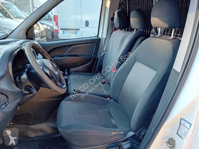 Autoutilitară Fiat DOBLO