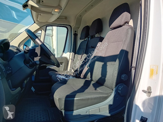Autoutilitară Peugeot BOXER L3H2