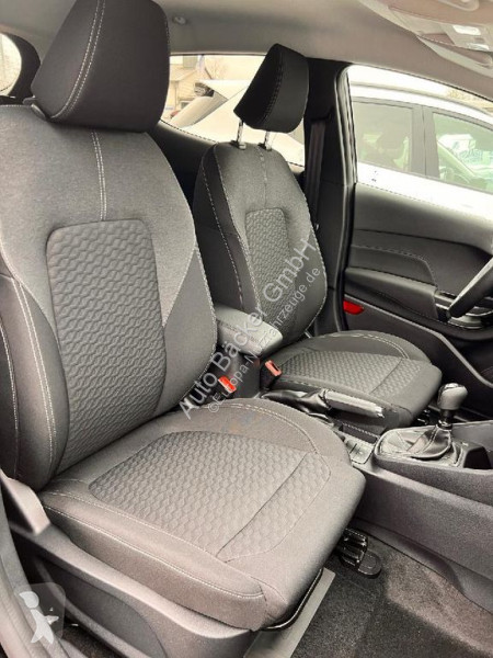 Užitkové vozidlo Ford 1.0 EcoBoost Titanium...