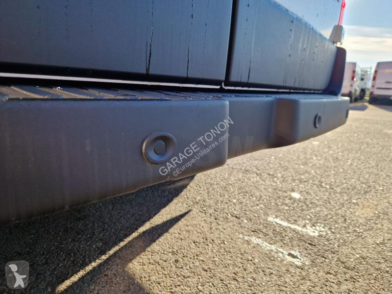 Furgoneta Renault L3H2 150 DOUBLE CABINE