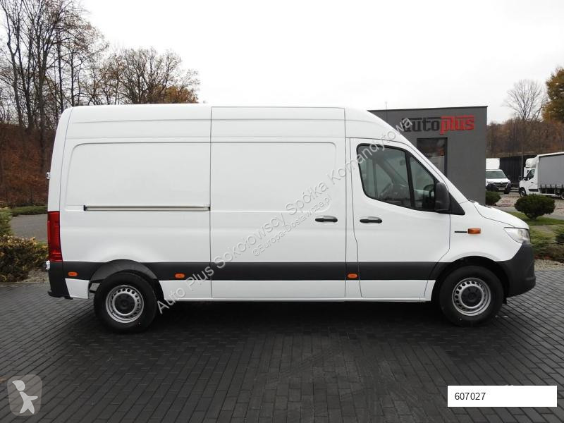Véhicule utilitaire Mercedes ESPRINTER NOWY...
