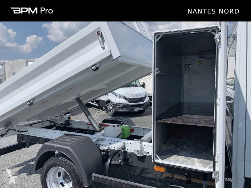 Veículo utilitário Iveco