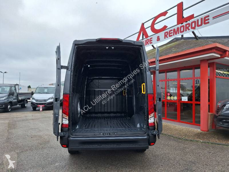 Furgoneta Iveco