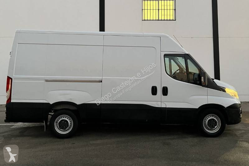 Furgoneta Iveco