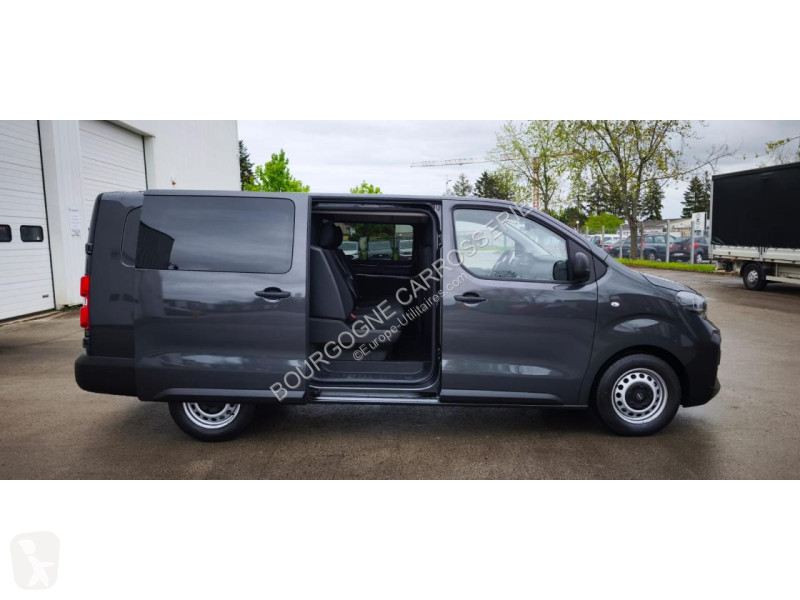 Véhicule utilitaire Opel VIVARO M1 2900 2.5...