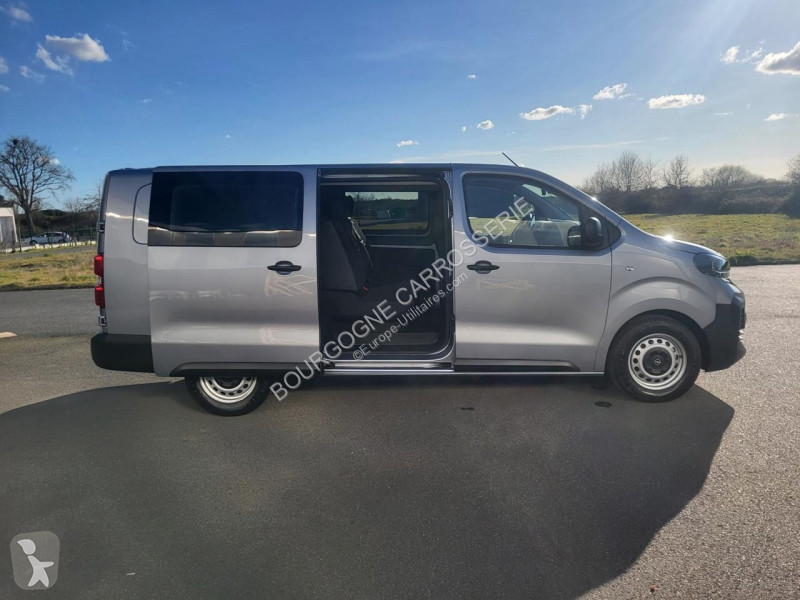 Véhicule utilitaire Opel VIVARO M1 2900 2.5...