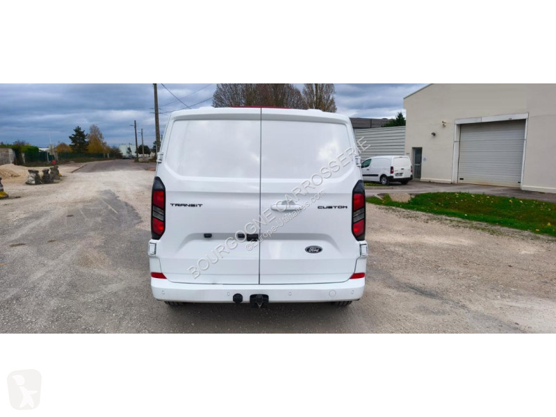 Véhicule utilitaire Ford TRANSIT CUSTOM 2.0...