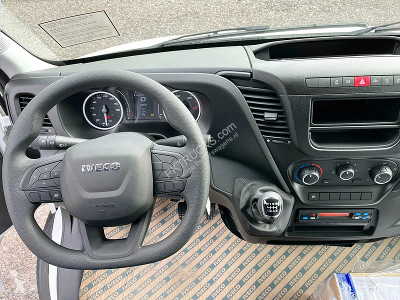 Bedrijfswagen Iveco 50 50C15V Closed Van (3 units)