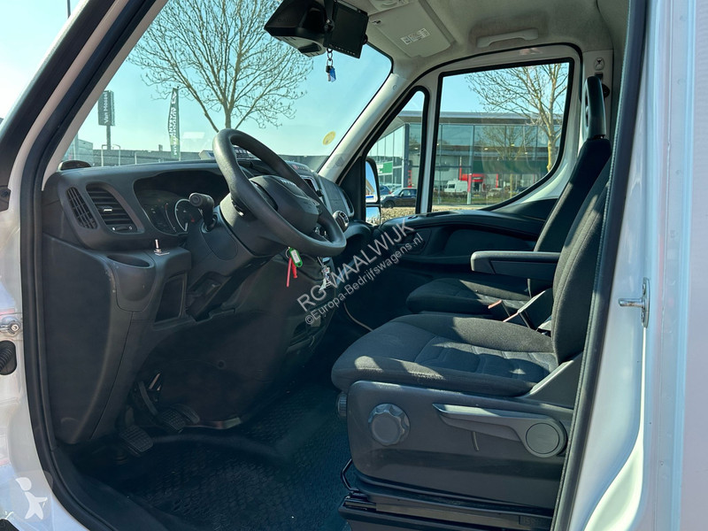 Véhicule utilitaire Iveco 35S14 APK 29-08-2026,...