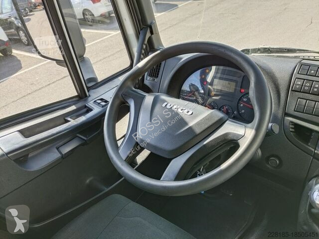 Veículo utilitário Iveco EUROCARGO - 120E22