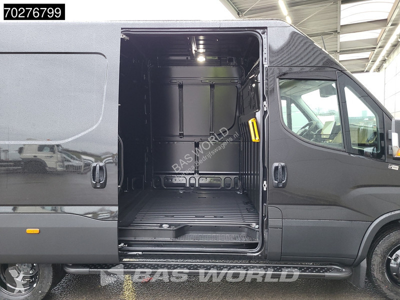 Užitkové vozidlo Iveco 35C21 210PK 3.0L Black...