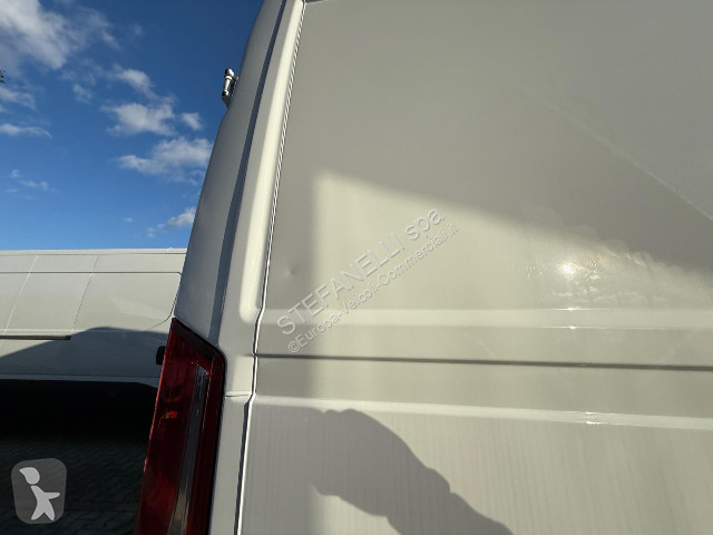 Veicolo commerciale Iveco DAILY 35C16A8 V