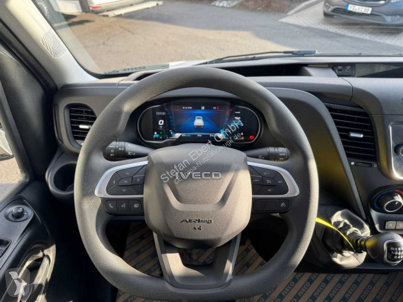 Véhicule utilitaire Iveco 35S14 Pritsche...