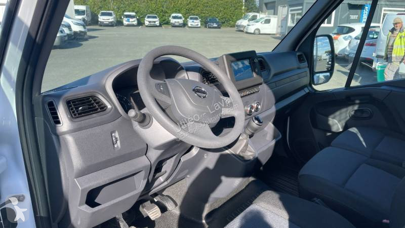 Furgoneta Nissan
