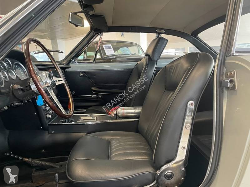 Véhicule utilitaire Maserati