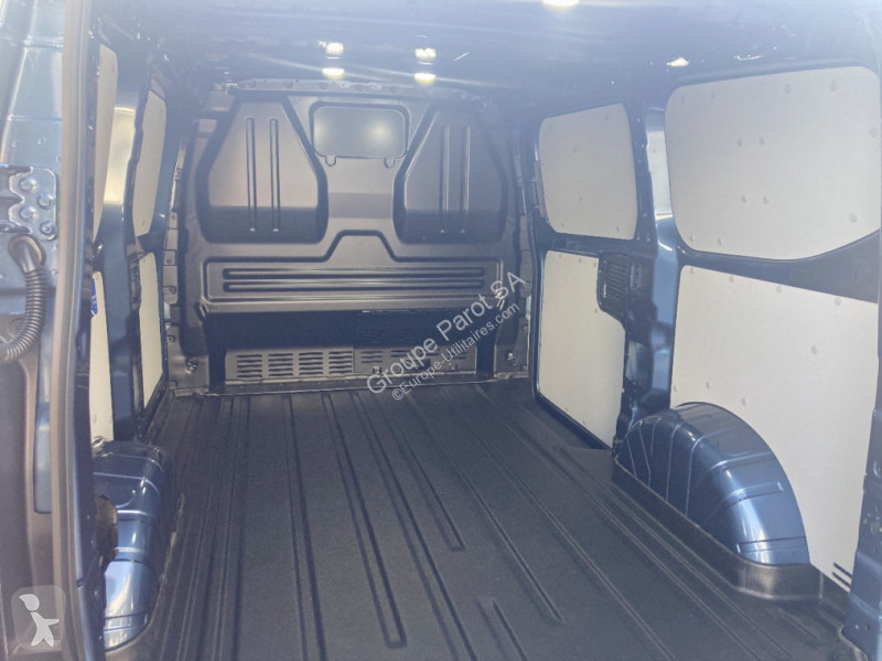 Furgoneta Ford 320 L1H1 2.5 Duratec 232ch...