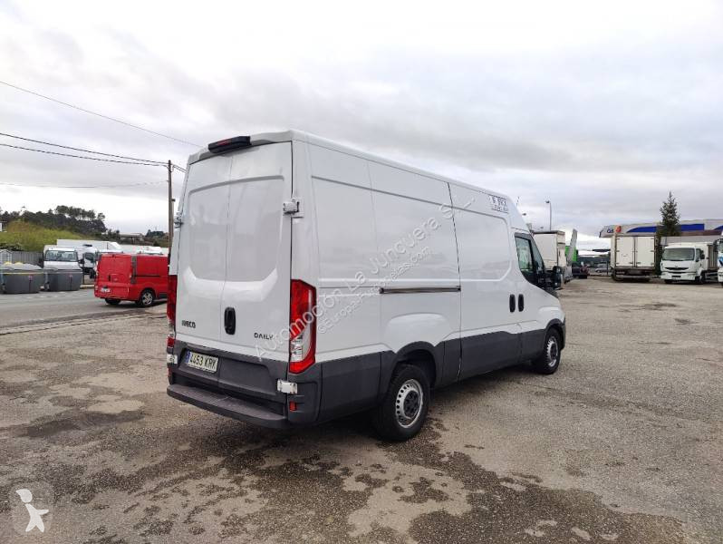 Véhicule utilitaire Iveco