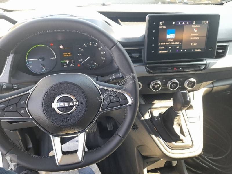 Véhicule utilitaire Nissan