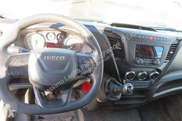 Nyttofordon Iveco 35C16 2,3    Möbelkoffer...