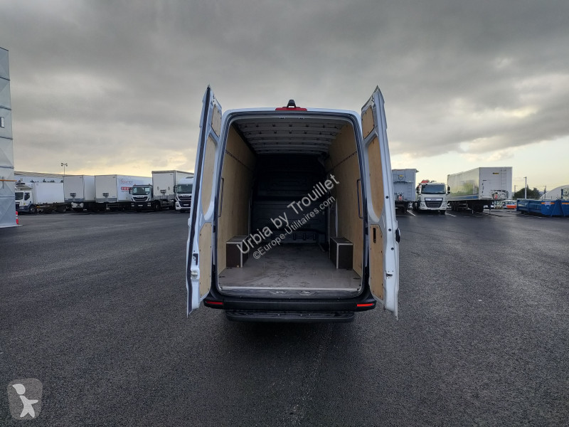 Véhicule utilitaire Mercedes SPRINTER FOURGON