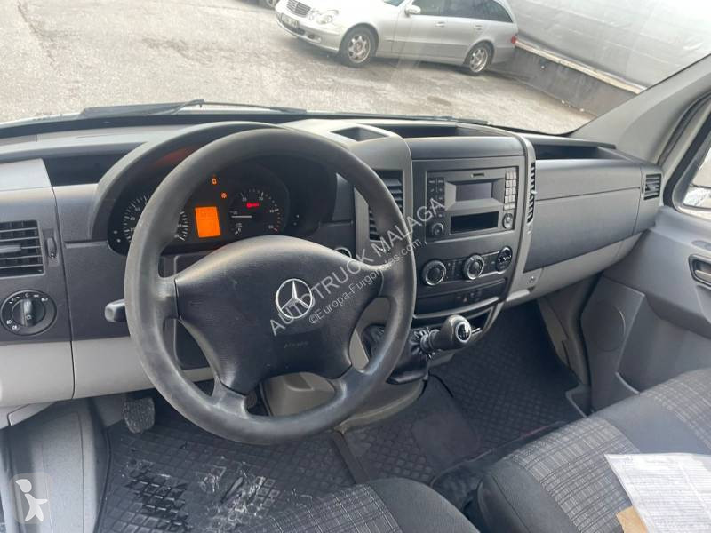 Furgoneta Mercedes