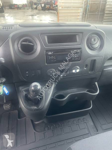 Furgoneta Nissan
