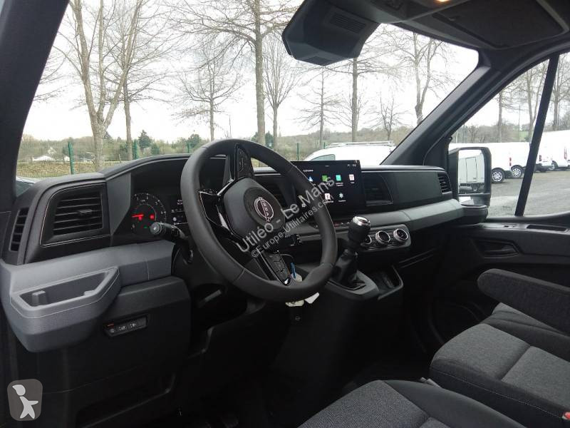 Véhicule utilitaire Nissan