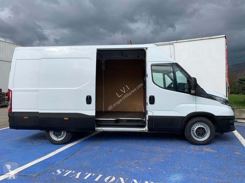 Užitkové vozidlo Iveco 35S Fg 35S14 V12