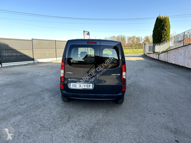 Véhicule utilitaire Mercedes Compact 109 1.5...