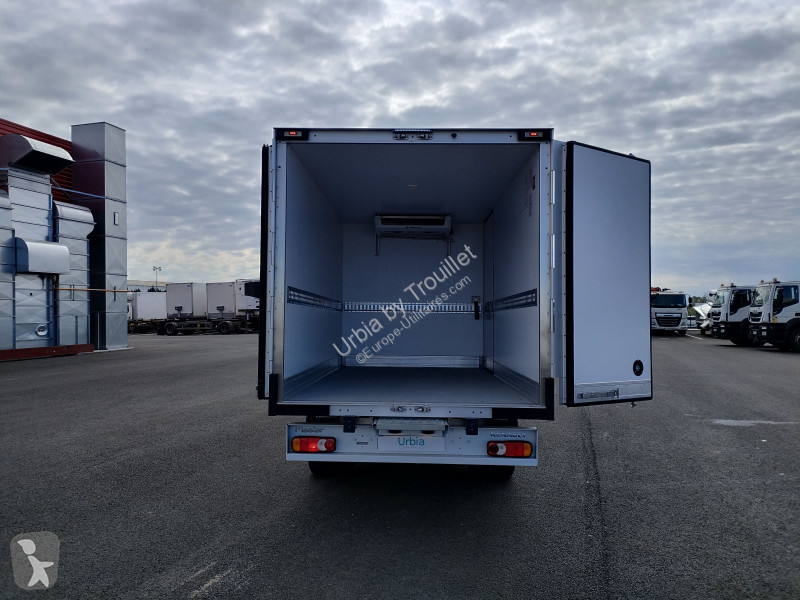 Véhicule utilitaire Renault FRIGO 12M3 165 CV...
