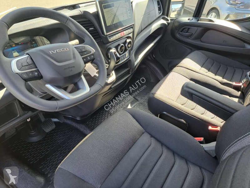Furgoneta Iveco 35S18 A8 180CV 3L REHAUSSABLE...