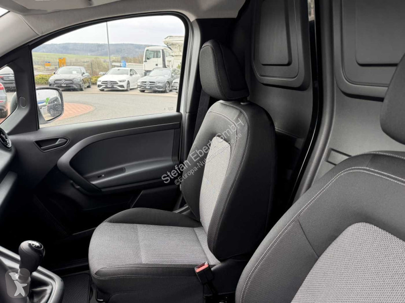 عربة نفعية Mercedes 110 CDI Klima Kamera MBUX...