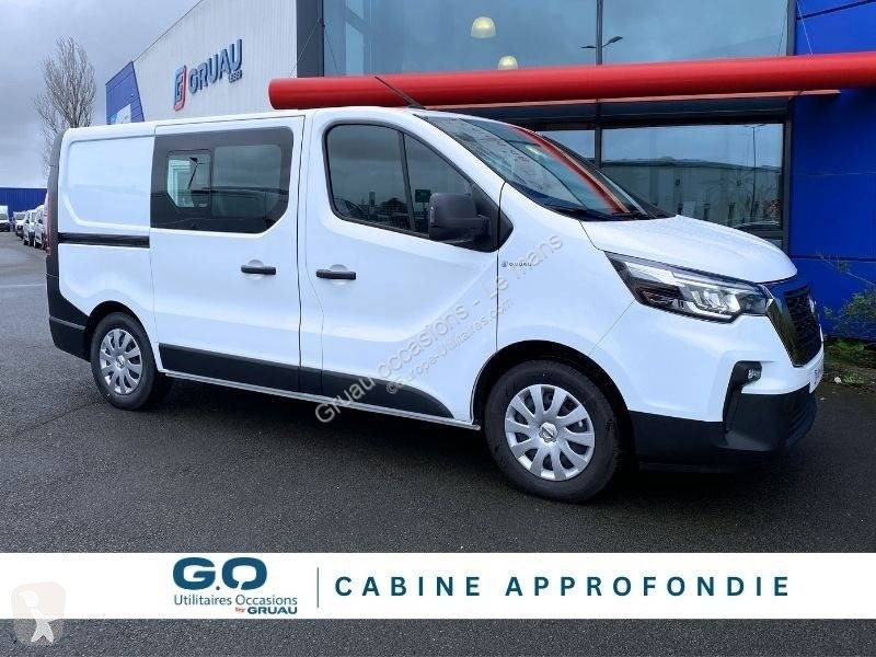 Véhicule utilitaire Nissan