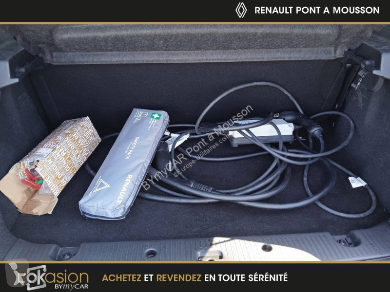 Autoutilitară Renault Twingo III Achat Intégral...