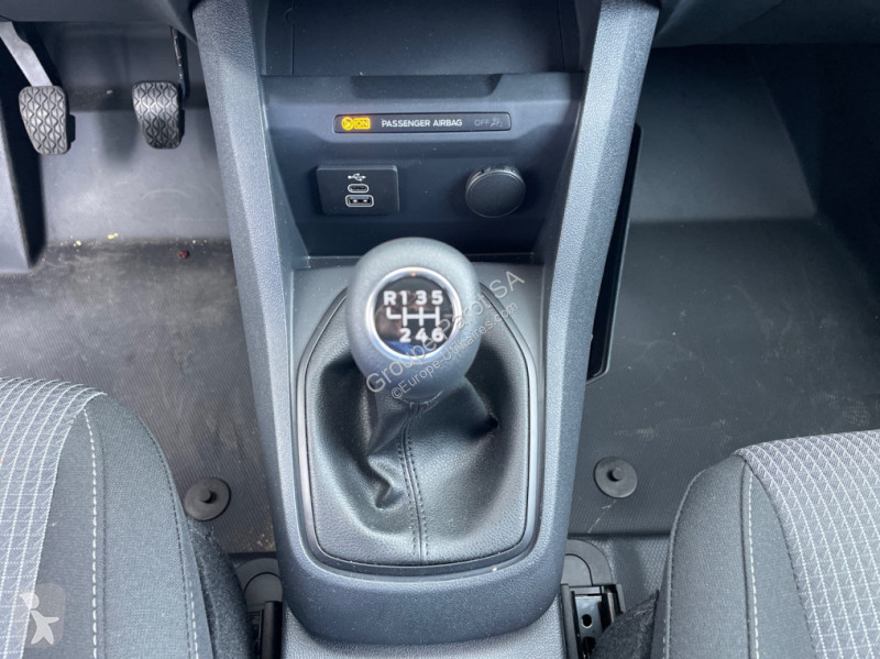 Véhicule utilitaire Ford 1.0 EcoBoost 100ch Trend